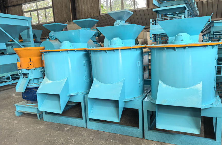 Flat mold pellet machine