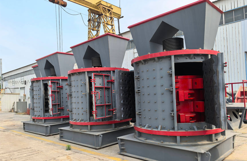 Vertical axis sand making machine